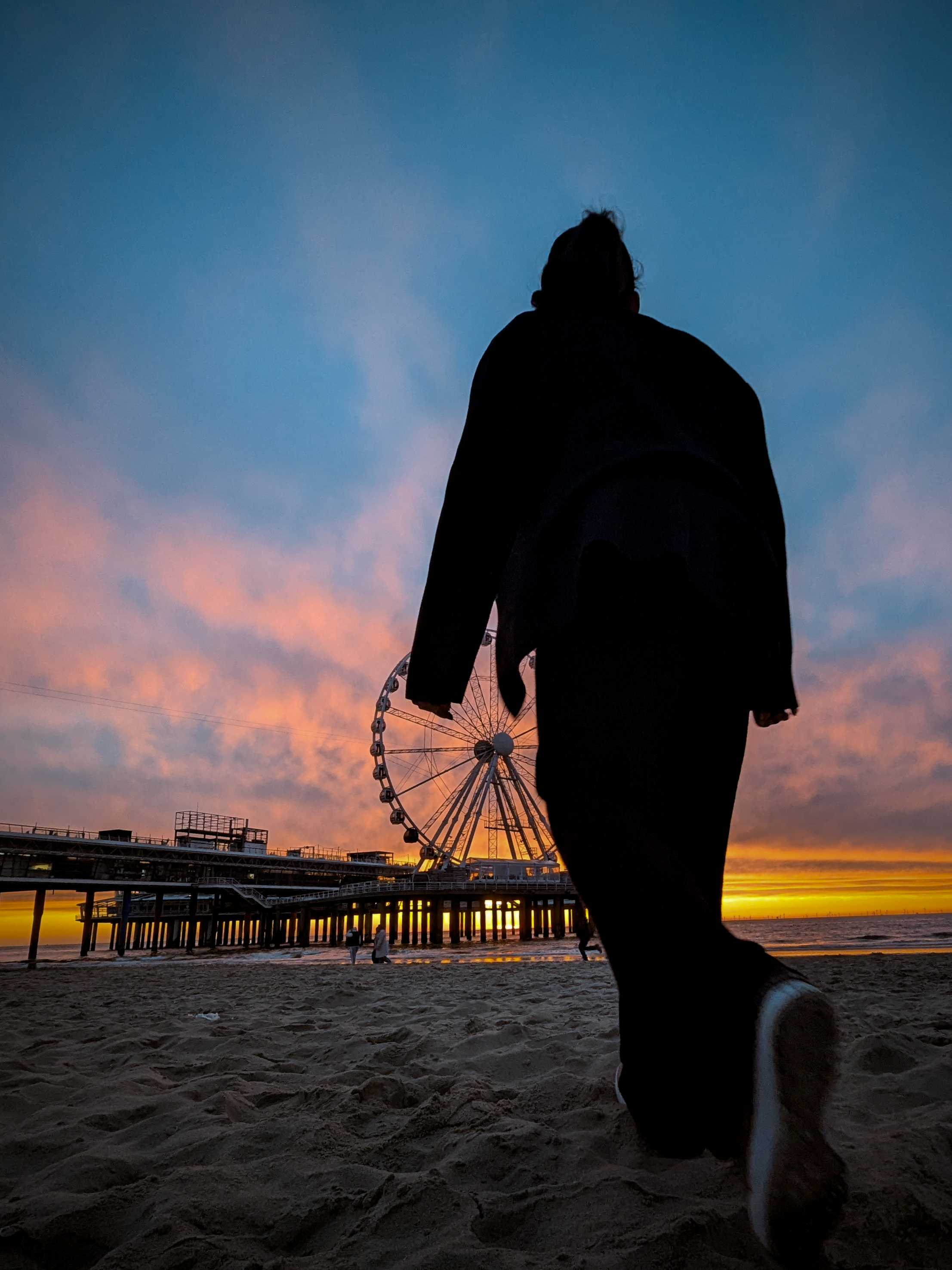 Beach and Pier Sunset at The Hague